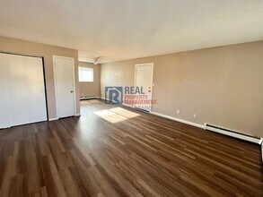4340 Loomis Ave in Colorado Springs, CO - Building Photo - Building Photo