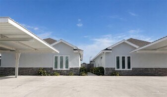 4 Stauffers St in Weslaco, TX - Building Photo