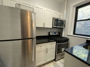 69 Quint Ave, Unit 4 in Boston, MA - Building Photo - Building Photo