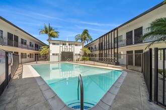 Gale Apartments in Hawthorne, CA - Foto de edificio - Building Photo