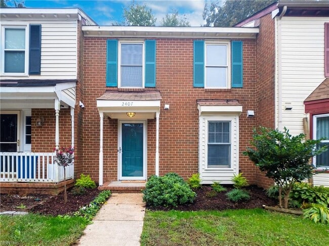 2407 Rennie Dr
