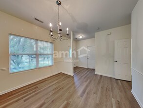 817 Redland Dr in McLeansville, NC - Building Photo - Building Photo