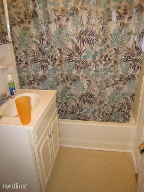 302 Highland Ave-Unit -Apt A in Somerville, MA - Foto de edificio - Building Photo