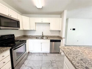 3400 Chatham Ct in Forest Hill, TX - Building Photo - Building Photo
