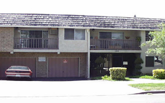 824 E Windsor Rd Apartments