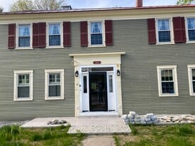 60 Highland St, Unit Home in Plymouth, NH - Building Photo