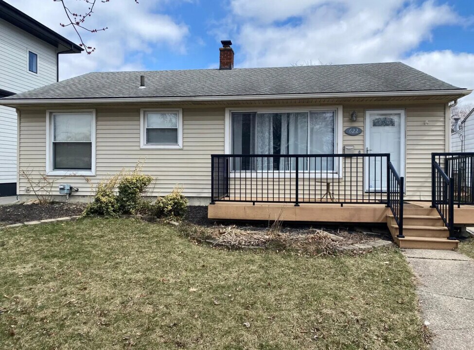 622 N Vermont Ave in Royal Oak, MI - Building Photo