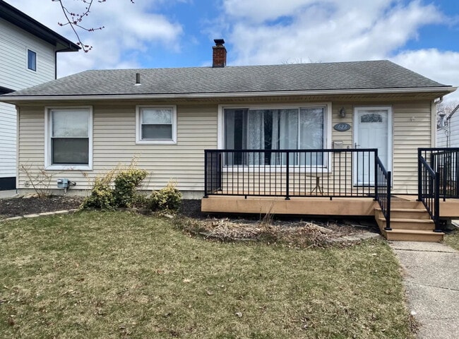 property at 622 N Vermont Ave