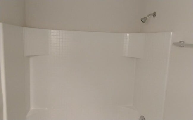 9426 N Manashee Dr in Citrus Springs, FL - Building Photo - Building Photo
