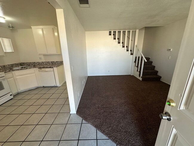 16904 Rio Vista St in Victorville, CA - Building Photo - Building Photo