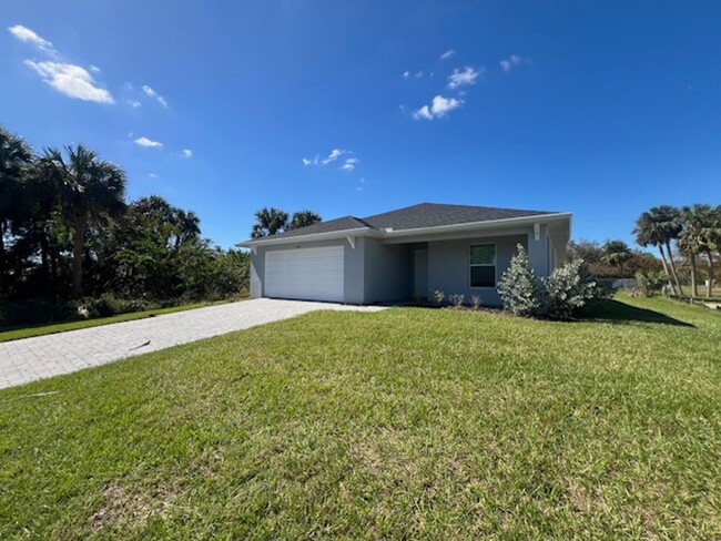 4071 Conestoga St in Port Charlotte, FL - Building Photo - Building Photo