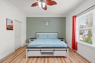 1242 Olympic Cir in Greenacres, FL - Building Photo