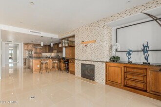 7175 E Camelback Rd in Scottsdale, AZ - Building Photo - Building Photo