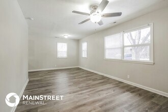5375 Clarendon Rd in Indianapolis, IN - Building Photo - Building Photo