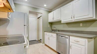 30 Meadow Green Cir in Englishtown, NJ - Building Photo - Building Photo