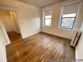 1156 Commonwealth Ave in Boston, MA - Building Photo - Building Photo