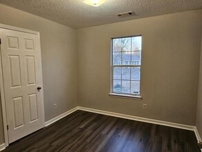 1593 Belle Trees Dr in Cordova, TN - Building Photo - Building Photo