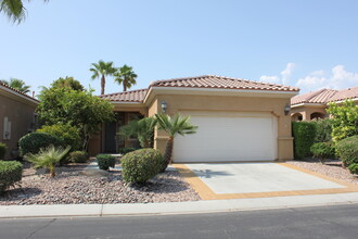 81579 Avenida Contento in Indio, CA - Building Photo - Building Photo