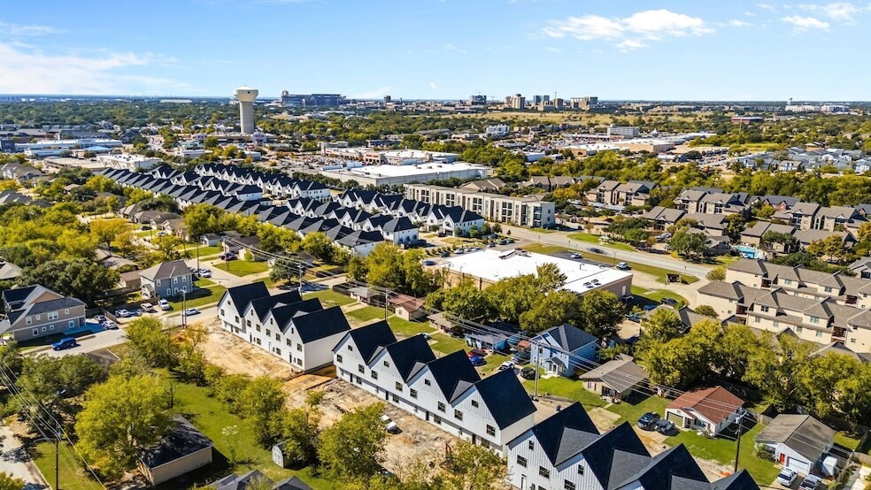 228 Richards St in College Station, TX - Building Photo