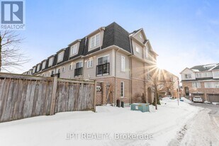 65 Oakins Ln in Ajax, ON - Building Photo