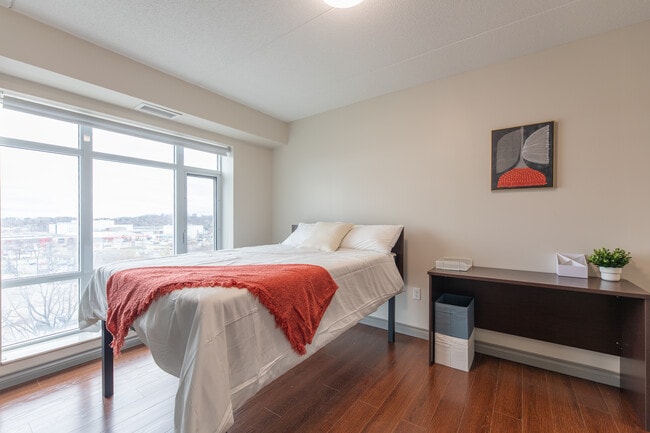 Bridgeport House in Waterloo, ON - Building Photo - Building Photo