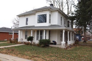 6801 Lexington Ave in Lincoln, NE - Building Photo