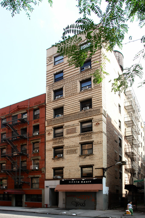 153 East 26th Street in New York, NY - Building Photo