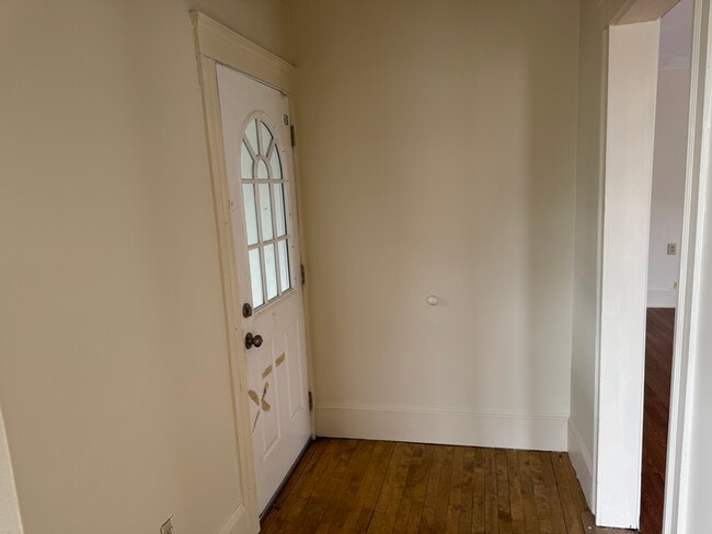 8 Montrose St, Unit 3
