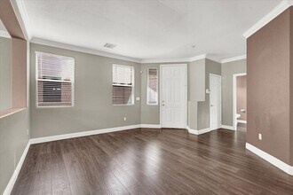 6848 Baby Jade Ct in Las Vegas, NV - Building Photo - Building Photo