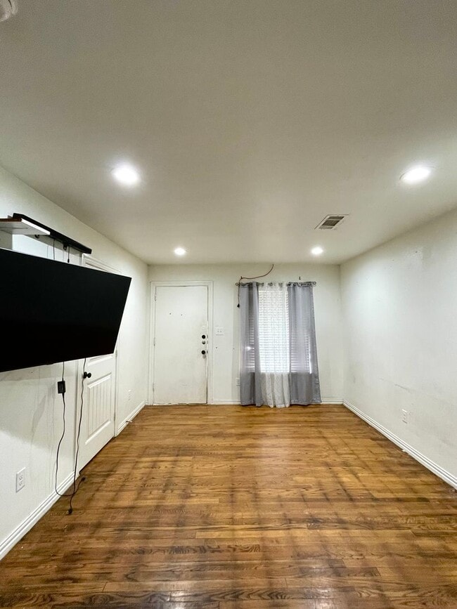 3108 June Dr in Dallas, TX - Building Photo - Building Photo