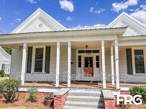 304 N Caswell St in La Grange, NC - Building Photo - Building Photo