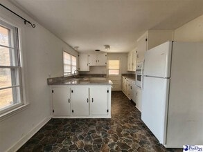 2345 W McCown Dr in Florence, SC - Building Photo - Building Photo