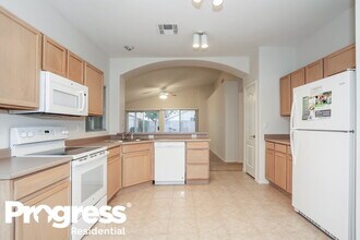 8547 W Laurel Ln in Peoria, AZ - Building Photo - Building Photo