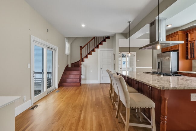 583 Watertown St in Newton, MA - Building Photo - Building Photo