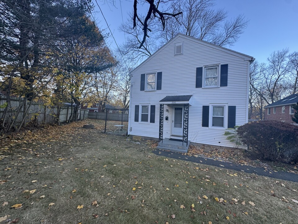 224 Melville Dr-Unit -226 in Fairfield, CT - Foto de edificio