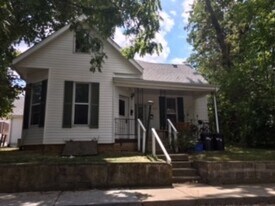 510 E Smith Ave in Bloomington, IN - Building Photo