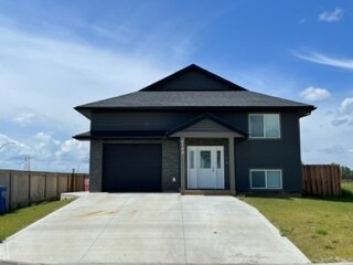 8108-879A 79a St in Fort St John, BC - Building Photo