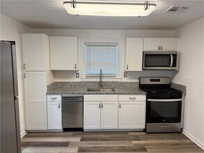 8917 Apricot St in New Orleans, LA - Building Photo - Building Photo