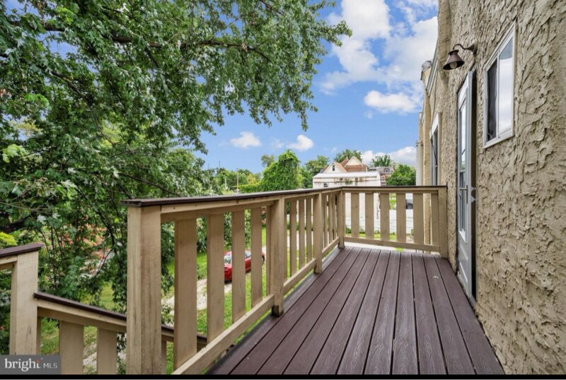 217 W 8th St in Chester, PA - Foto de edificio