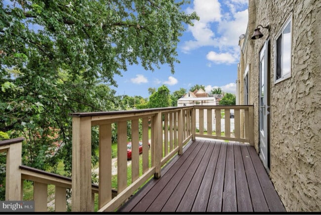 property at 217 W 8th St