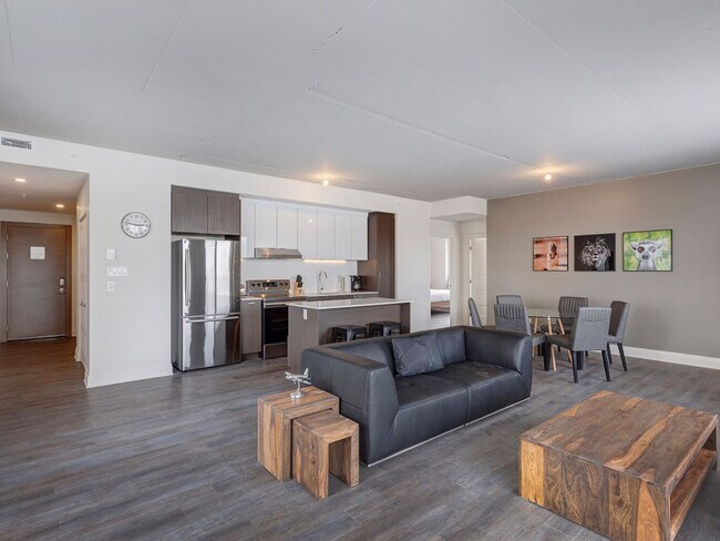 3075 Promenade du Quartier-Saint-Martin in Laval, QC - Building Photo - Building Photo