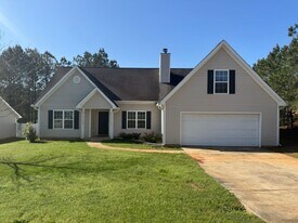 102 Shallow Creek Ln in Hogansville, GA - Building Photo