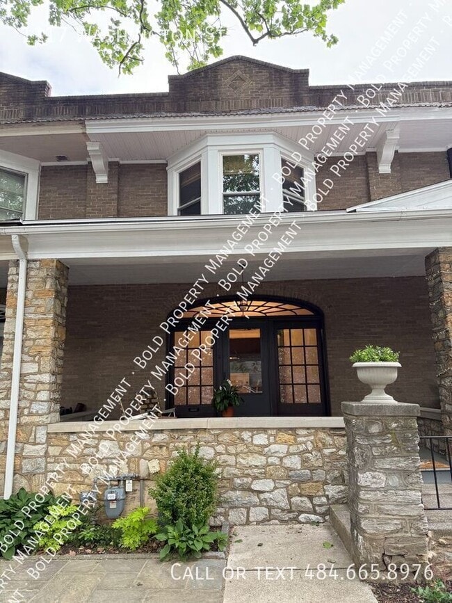 property at 1117 Washington St