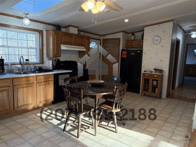 28 Bessey Ridge Rd in Albion, ME - Building Photo - Building Photo