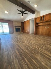 1931 Post Oak Dr in Waco, TX - Foto de edificio - Building Photo