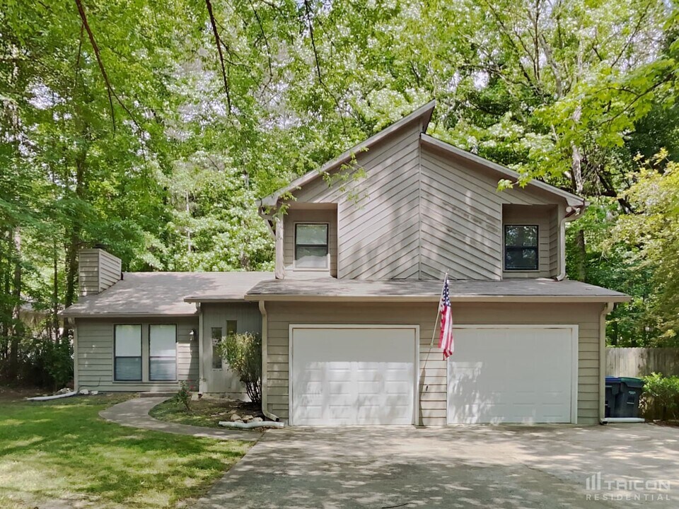 817 Tramore Ct in Powder Springs, GA - Building Photo