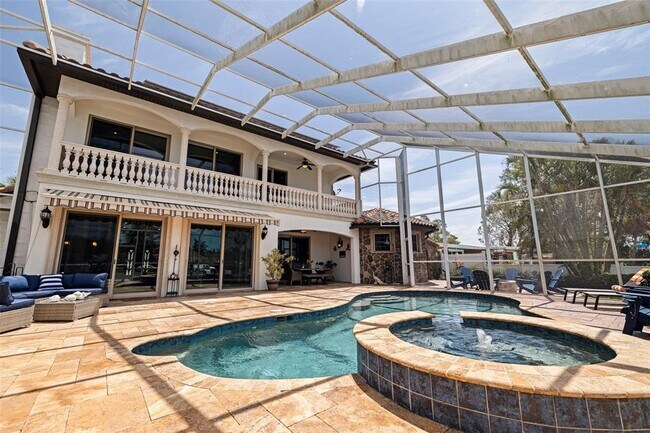 3931 Pompano Dr SE in St. Petersburg, FL - Building Photo - Building Photo
