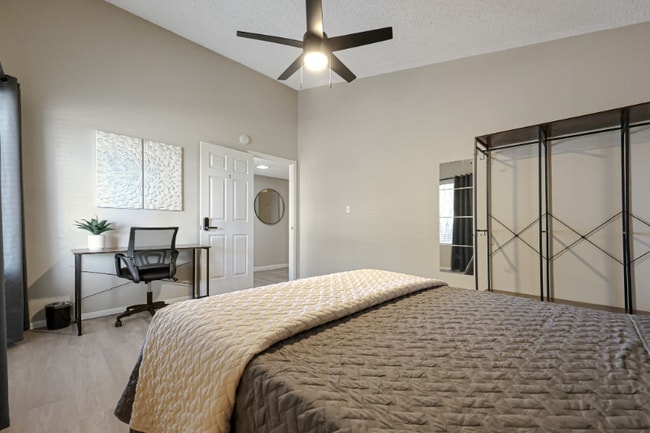 14625 N 26th Ave in Phoenix, AZ - Foto de edificio - Building Photo