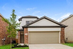 1317 Esther Ln in Ennis, TX - Building Photo