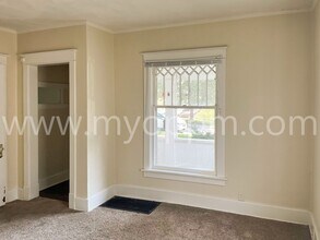 1020 N 32nd St-Unit -1020/01 in Omaha, NE - Building Photo - Building Photo